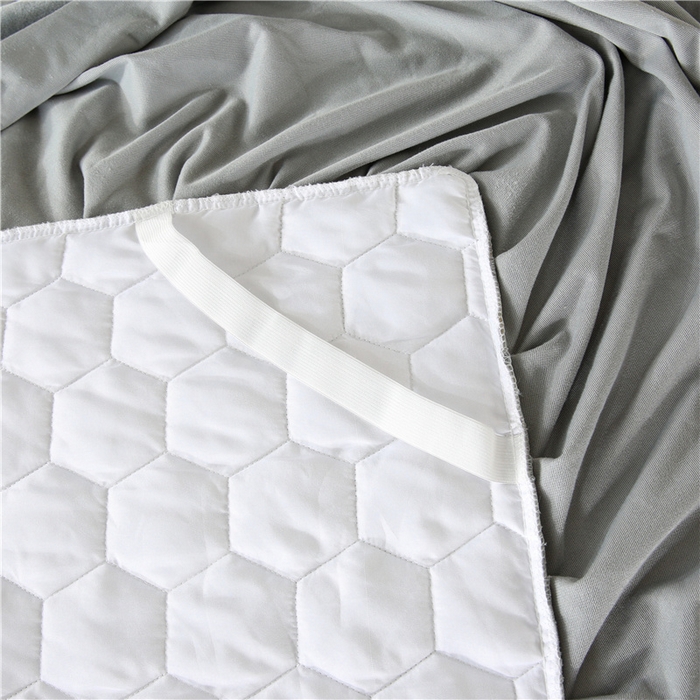 91家纺网 家纺一手货源 找家纺 胜权家纺 2023新款牛奶绒纯色夹棉单床裙单件保暖三件套席梦思床护垫 唯美-冰川灰