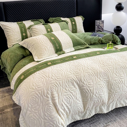 91家纺网 家纺一手货源 找家纺 首尔家纺 2023新款雕花绒四件套梦幻山茶系列 梦幻山茶-绿