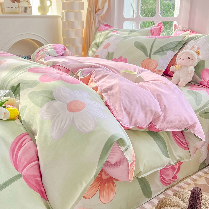 91家纺网 家纺一手货源 找家纺 绵庭家纺 2023新款12868系列全棉小清新印花四件套 荷花映红