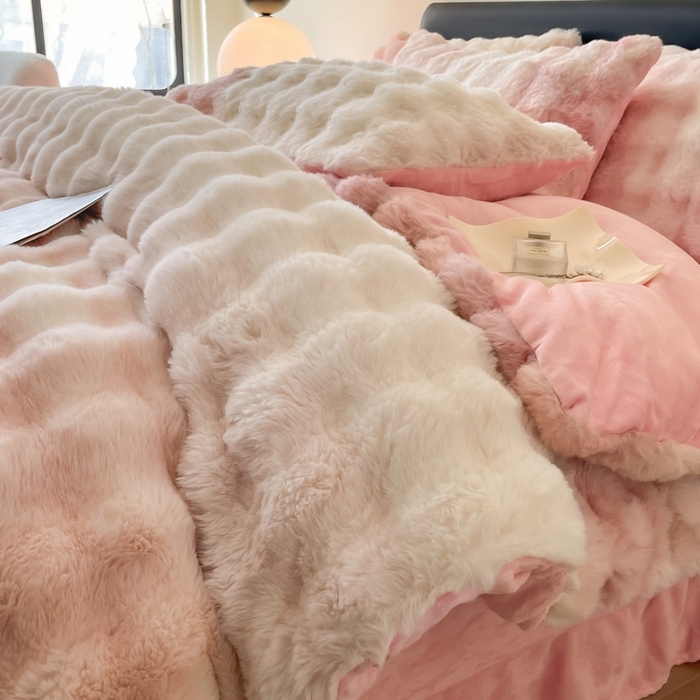 91家纺网 家纺一手货源 找家纺 慕晨 2023新款兔兔绒四件套暖冬系列 暖冬-粉