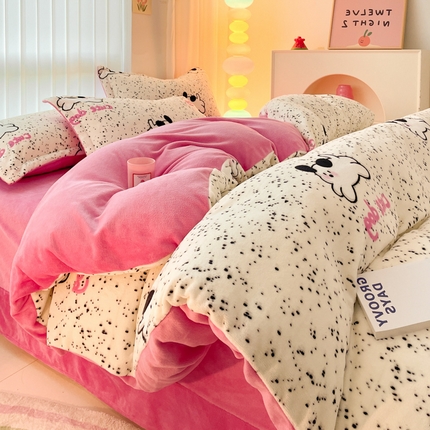 91家纺网 家纺一手货源 找家纺 （总）呗旺鹿 2023新款加厚高克重印花牛奶绒四件套直播爆款