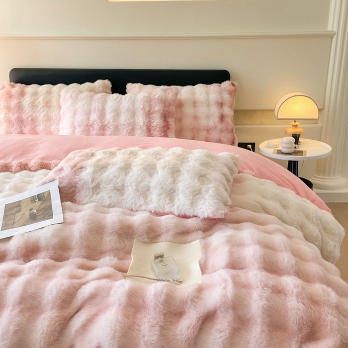 91家纺网 家纺一手货源 找家纺 慕晨 2023新款兔兔绒四件套暖冬系列 暖冬-粉