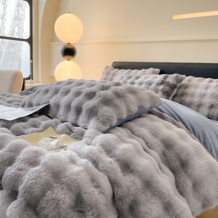 91家纺网 家纺一手货源 找家纺 慕晨 2023新款兔兔绒四件套暖冬系列 暖冬-灰