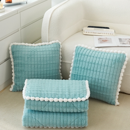 91家纺网 家纺一手货源 找家纺 素玖抱枕被 2023新款兔毛绒抱枕被 兔毛-奶绿色