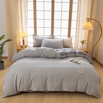 91家纺网 家纺一手货源 找家纺 花满路 2023新款色织水洗棉麻无印风四件套 浅灰条