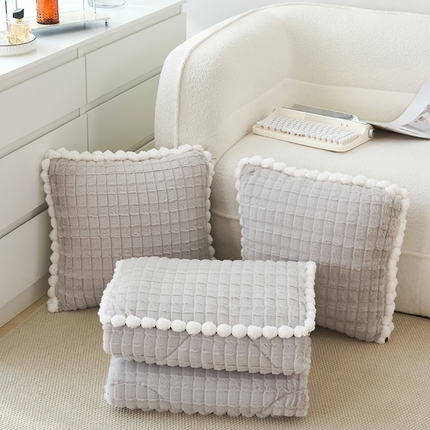 91家纺网 家纺一手货源 找家纺 （总）素玖抱枕被 2023新款兔毛绒抱枕被