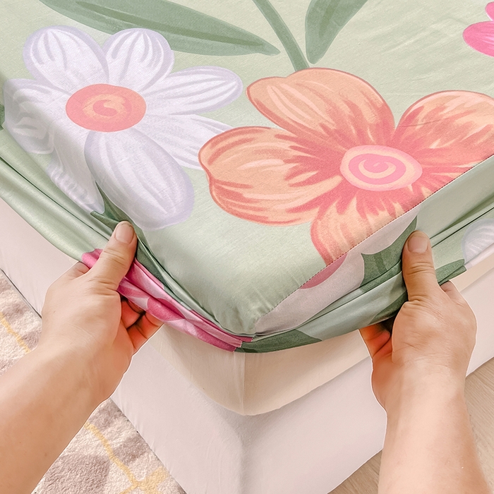 91家纺网 家纺一手货源 找家纺 绵庭家纺 2023新款12868系列全棉小清新印花单床笠 荷花映红