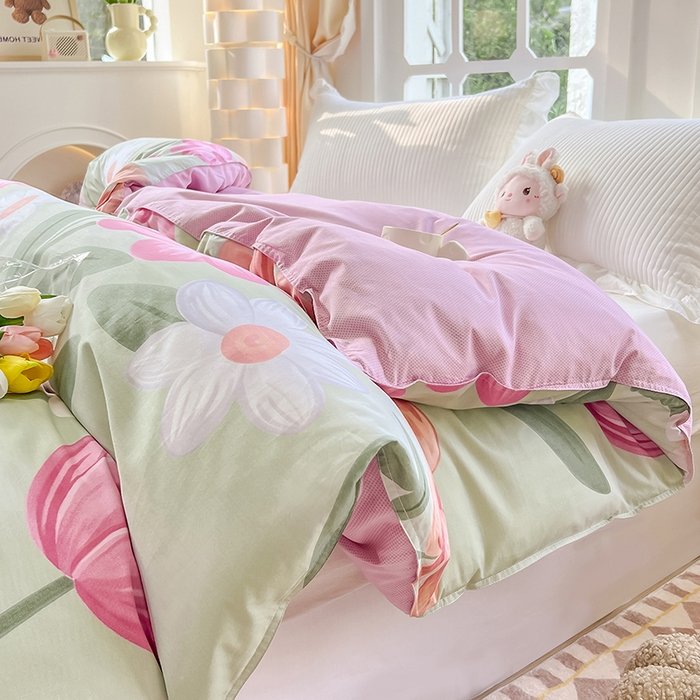 91家纺网 家纺一手货源 找家纺 绵庭家纺 2023新款12868系列全棉小清新印花单被套 荷花映红