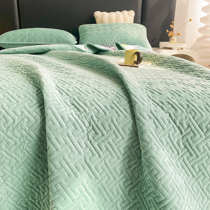 91家纺网 家纺一手货源 找家纺 恋绒家纺 2025新款高克重240克宝宝绒床盖一面绒一面棉床罩 薄荷绿