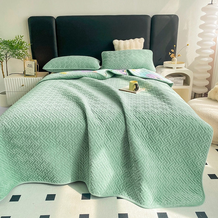 91家纺网 家纺一手货源 找家纺 恋绒家纺 2025新款高克重240克宝宝绒床盖一面绒一面棉床罩 薄荷绿