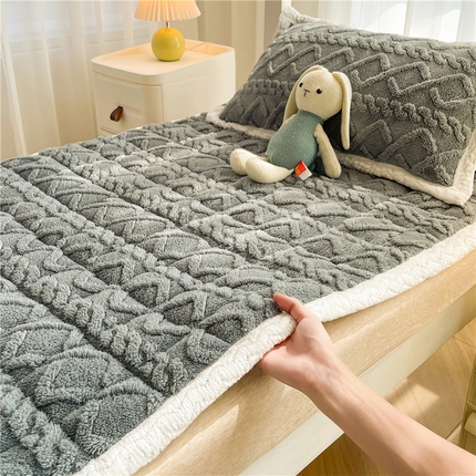 91家纺网 家纺一手货源 找家纺 喜居 2023新款塔芙绒床垫薄床垫子床褥子床护垫 轻奢灰