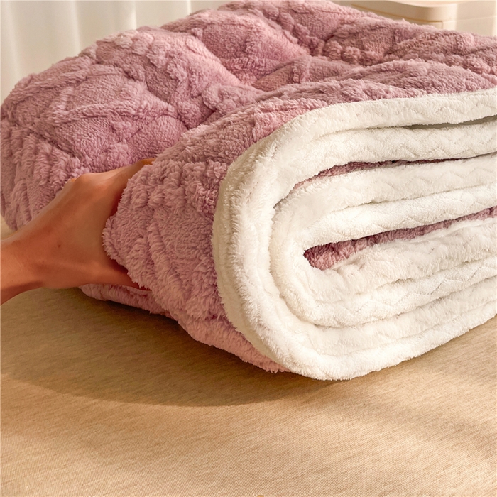 91家纺网 家纺一手货源 找家纺 喜居 2023新款塔芙绒床垫薄床垫子床褥子床护垫 浪漫紫