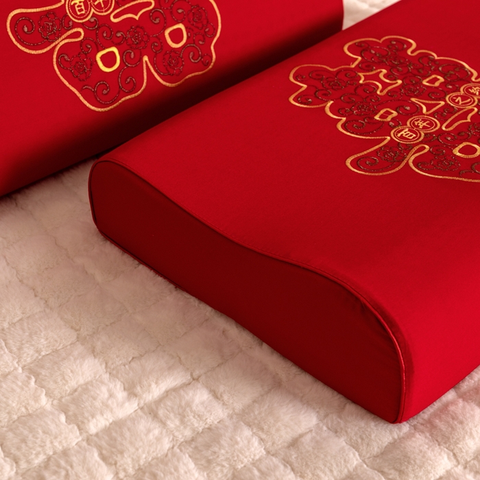 91家纺网 家纺一手货源 找家纺 （总）桐格乳胶 2023新款乳胶枕全棉婚庆乳胶枕头结婚枕芯含内外套