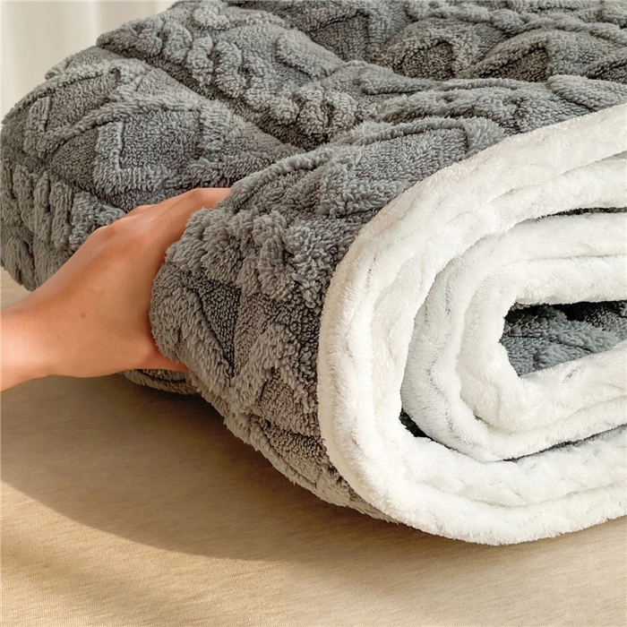 91家纺网 家纺一手货源 找家纺 喜居 2023新款塔芙绒床垫薄床垫子床褥子床护垫 轻奢灰