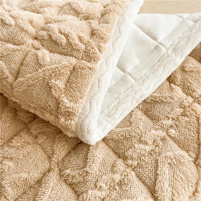 91家纺网 家纺一手货源 找家纺 喜居 2023新款塔芙绒床垫薄床垫子床褥子床护垫 奶咖