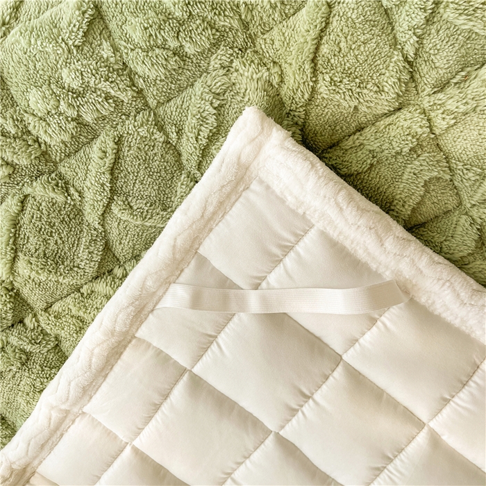 91家纺网 家纺一手货源 找家纺 喜居 2023新款塔芙绒床垫薄床垫子床褥子床护垫 果绿