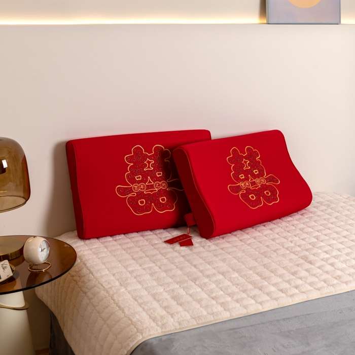 91家纺网 家纺一手货源 找家纺 （总）桐格乳胶 2023新款乳胶枕全棉婚庆乳胶枕头结婚枕芯含内外套