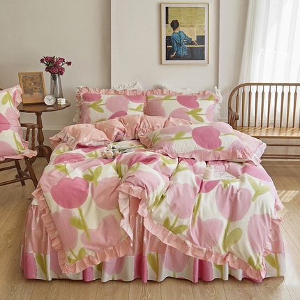 91家纺网 家纺一手货源 找家纺 （总）爱妮玖玖家纺 2023新款全棉40s春夏床裙四件套：春暖床裙配花边被套