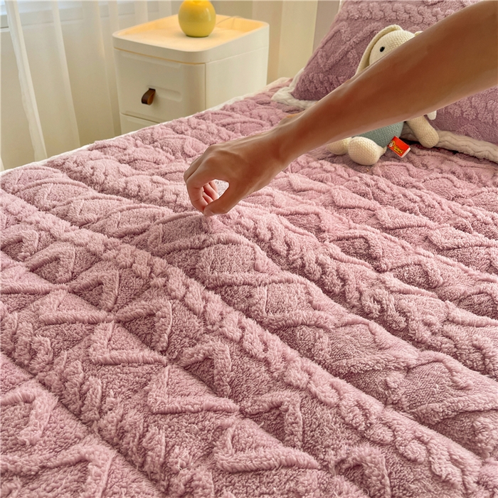 91家纺网 家纺一手货源 找家纺 喜居 2023新款塔芙绒床垫薄床垫子床褥子床护垫 浪漫紫