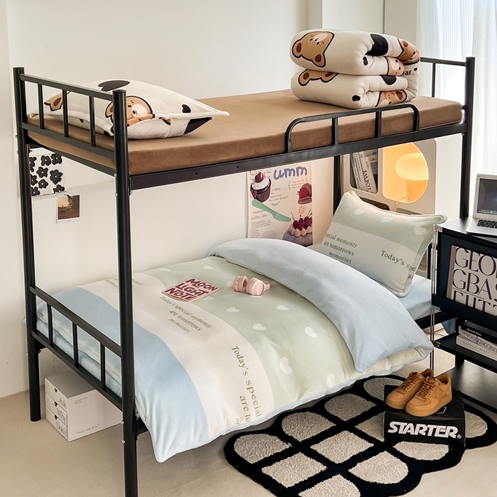 91家纺网 家纺一手货源 找家纺 川悦生活 2023新款高克重宿舍牛奶绒三件套四件套 美好生活