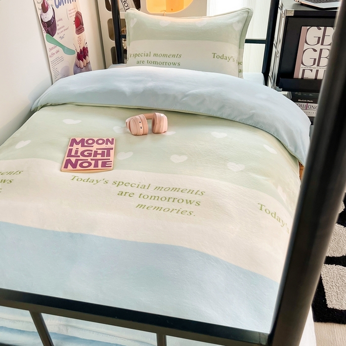 91家纺网 家纺一手货源 找家纺 川悦生活 2023新款高克重宿舍牛奶绒三件套四件套 美好生活