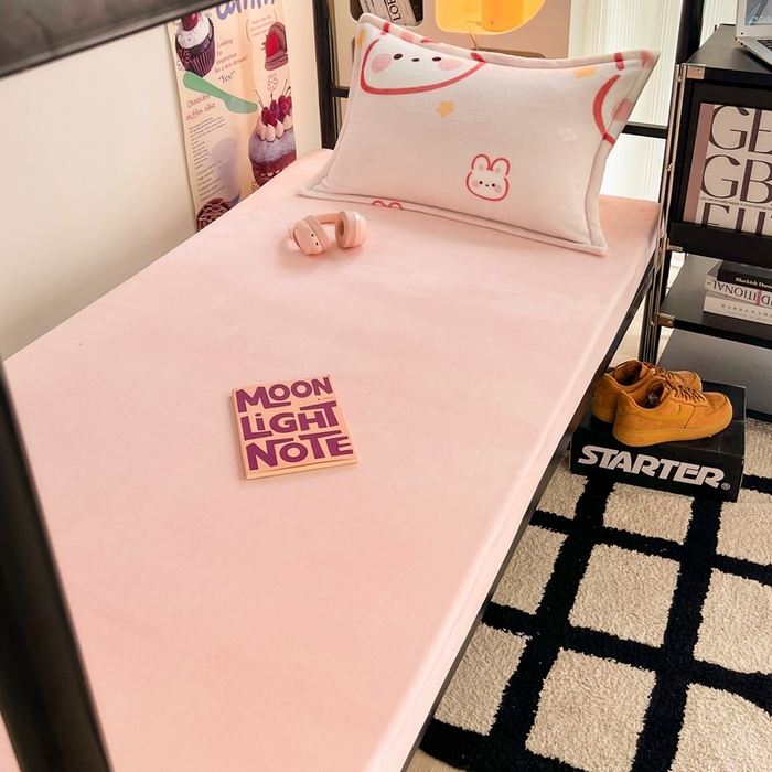 91家纺网 家纺一手货源 找家纺 （总）川悦生活 2023新款高克重宿舍牛奶绒三件套四件套