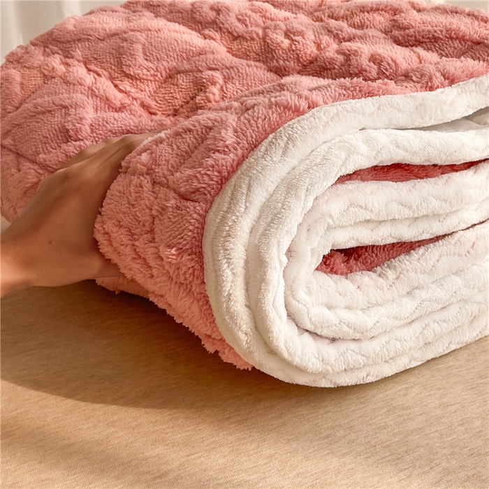 91家纺网 家纺一手货源 找家纺 喜居 2023新款塔芙绒床垫薄床垫子床褥子床护垫 豆沙粉