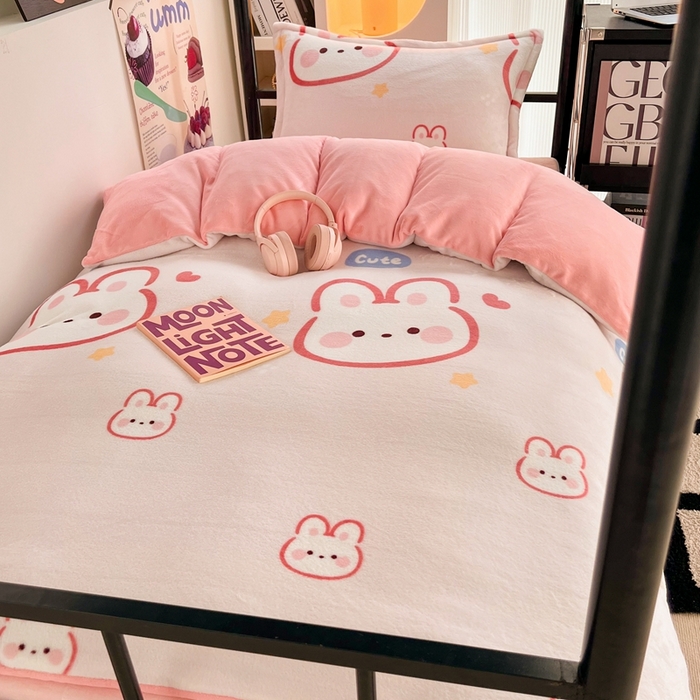 91家纺网 家纺一手货源 找家纺 （总）川悦生活 2023新款高克重宿舍牛奶绒三件套四件套