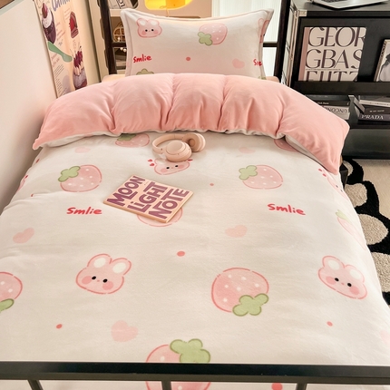 91家纺网 家纺一手货源 找家纺 （总）川悦生活 2023新款高克重宿舍牛奶绒三件套四件套