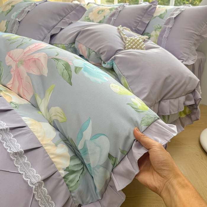 91家纺网 家纺一手货源 找家纺 金米诺 2024新款蝴蝶结韩版蕾丝花边床裙四件套 雨后花园-清新灰