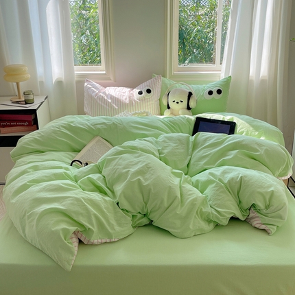 91家纺网 家纺一手货源 找家纺 2023新款ins水洗棉色织大眼睛毛巾绣花多巴胺少女纯棉系列四件套 水洗棉-大眼粉条绿2