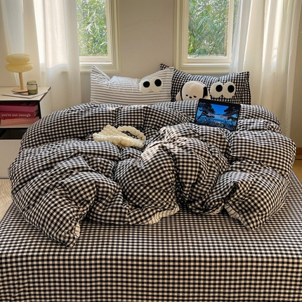 91家纺网 家纺一手货源 找家纺 2023新款ins水洗棉色织大眼睛毛巾绣花多巴胺少女纯棉系列四件套 水洗棉-大眼格格灰条2