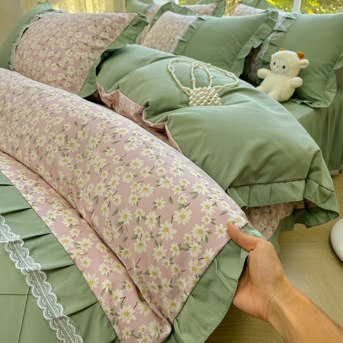 91家纺网 家纺一手货源 找家纺 金米诺 2024新款蝴蝶结韩版蕾丝花边床裙四件套 小雏菊-樱花粉