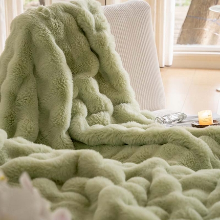 91家纺网 家纺一手货源 找家纺 （总）宜代光年 2025新款兔绒云芙绒毯+抱枕