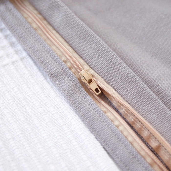 91家纺网 家纺一手货源 找家纺 （总）918拾朵家居 新款帆布刺绣抱枕