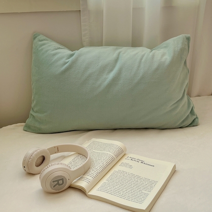 91家纺网 家纺一手货源 找家纺 （总）桃喜 2024新款牛奶绒纯色混搭系列单枕套