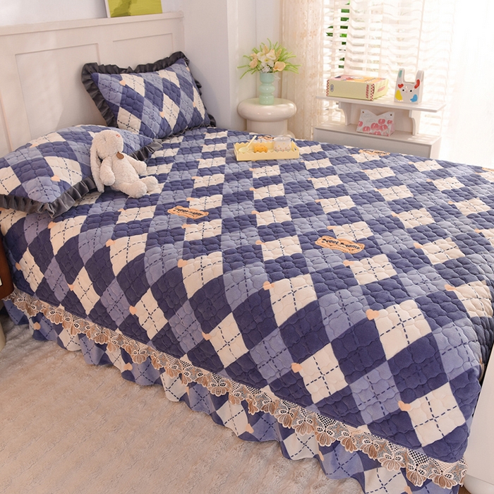 91家纺网 家纺一手货源 找家纺 美达家纺 2025新款牛奶绒榻榻米垫防滑炕垫 英伦时光