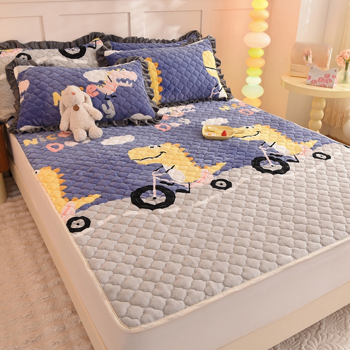 91家纺网 家纺一手货源 找家纺 美达2025新款牛奶绒直边款牛奶绒床垫床褥床盖三件套 恐龙乐园