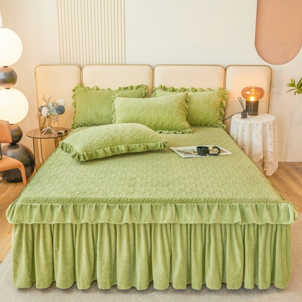 91家纺网 家纺一手货源 找家纺 （总）恋尚 2023新款夹棉牛奶绒床笠款单床裙-米苏