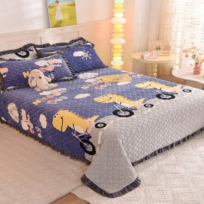 91家纺网 家纺一手货源 找家纺 美达家纺 2025新款牛奶绒床盖 恐龙乐园