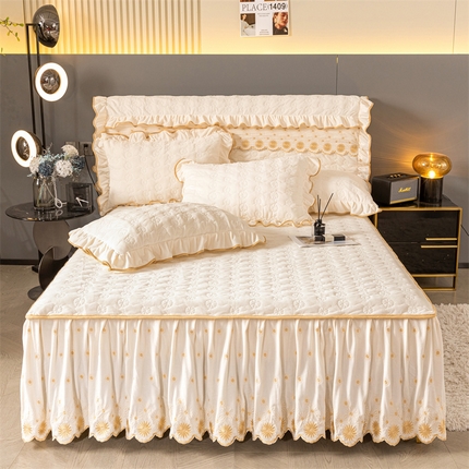 91家纺网 家纺一手货源 找家纺 情恒家纺 2025新款A类婴儿绒全夹棉床裙款三件套（烟花绽放） 奶白色