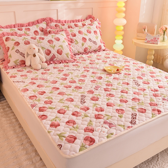 91家纺网 家纺一手货源 找家纺 美达2025新款牛奶绒直边款牛奶绒床垫床褥床盖三件套 花仙兔