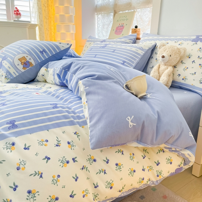 91家纺网 家纺一手货源 找家纺 曼之夏 2023新款全棉可爱卡通印花四件套 樱桃熊