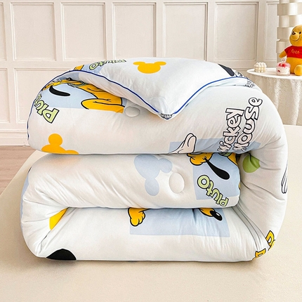 91家纺网 家纺一手货源 找家纺 爱上家居 2023新款迪士尼亲肤磨毛冬被被芯 时尚唐老鸭-白色