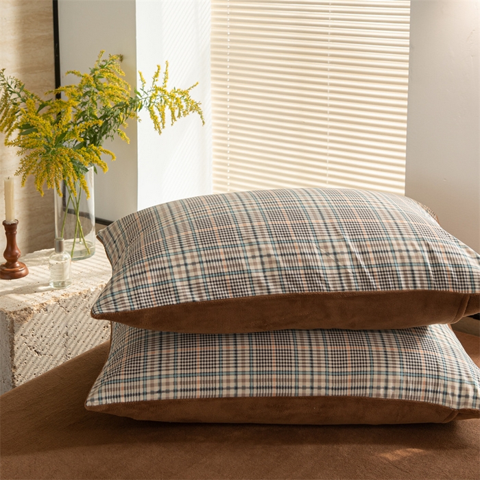 91家纺网 家纺一手货源 找家纺 洋铭区（原狠狠爱） 2023新款棉加绒四件套 糯米格