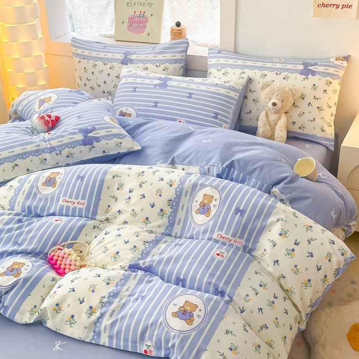 91家纺网 家纺一手货源 找家纺 曼之夏 2023新款全棉可爱卡通印花四件套 樱桃熊