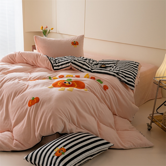 91家纺网 家纺一手货源 找家纺 （总）洋铭区（原狠狠爱） 2023新款绣花卡通牛奶绒四件套