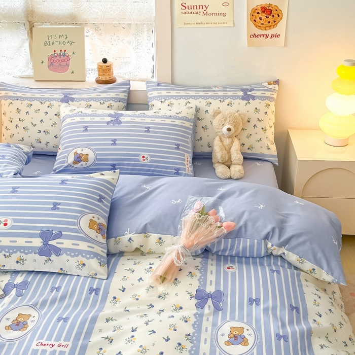 91家纺网 家纺一手货源 找家纺 曼之夏 2023新款全棉可爱卡通印花四件套 樱桃熊