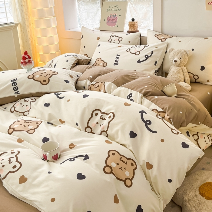 91家纺网 家纺一手货源 找家纺 曼之夏 2023新款全棉可爱卡通印花四件套 点点熊