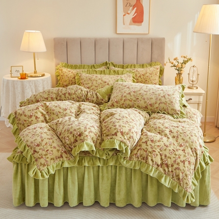 91家纺网 家纺一手货源 找家纺 2023新款加厚防静电牛奶绒印花床裙四件套系列-四件套 落伊梦